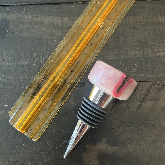 NWT - Quartz wine bottle stopper - Picture 3 of 5